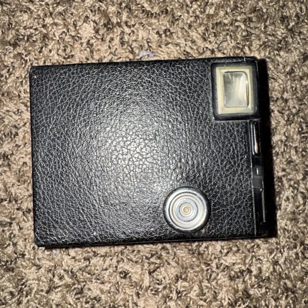 Brownie Target six-20 camera Deco